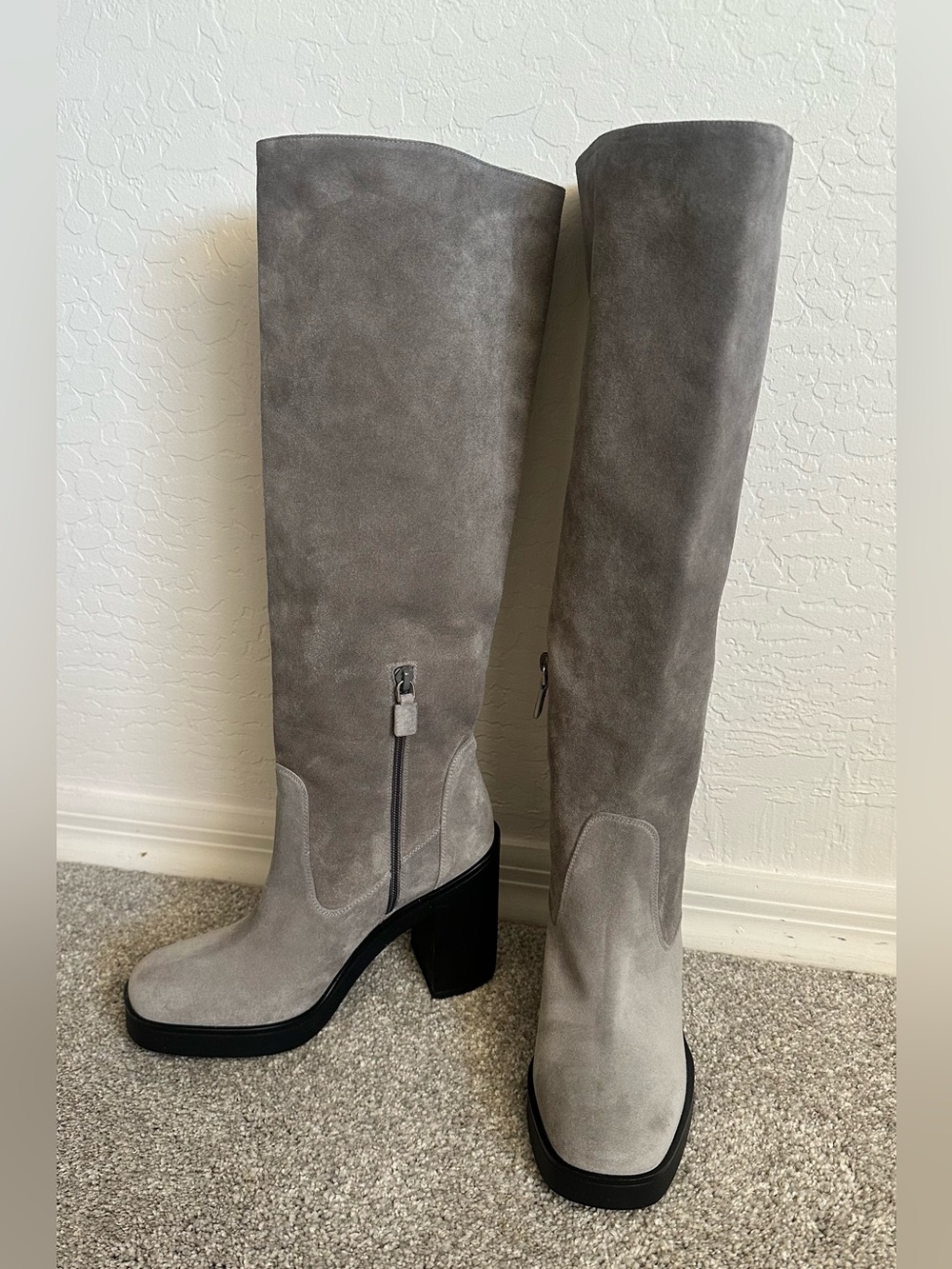 NWOT- Stuart Weitzman Gray Suede Knee High Platform Boots 8.5
